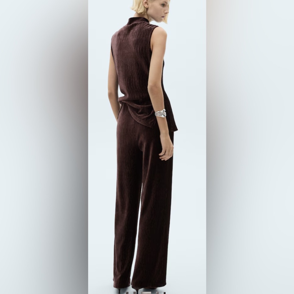 Mango Crinkle Dark Brown Velvet Pants/Straight Fit-  Size M - Picture 3 of 7